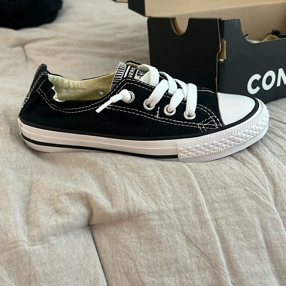 Low top kids converse chuck taylor